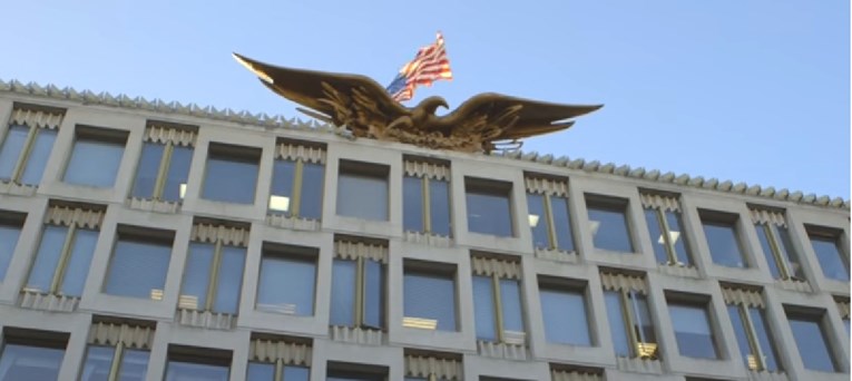 Američka ambasada pozvala tromjesečnu bebu na razgovor zbog terorizma