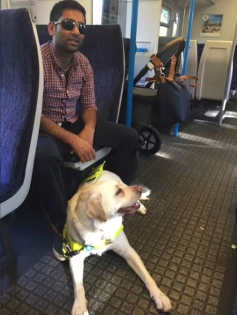 VIDEO Slijepi doktor stavio kameru na psa vodiča - šokirale ga grozote koje je snimio