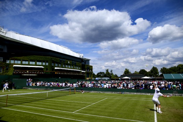 Prošle godine je bio deseti tenisač svijeta, a sada mu prijete smrću nakon poraza na Wimbledonu