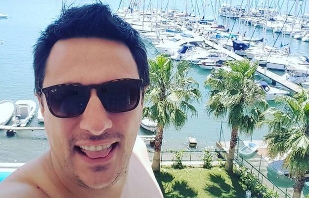 Bez svoje lijepe djevojke: Evo s kim se Andrija Milošević zabavlja na plaži