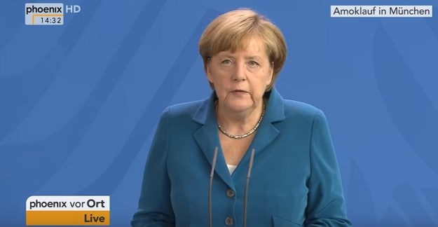 VIDEO Vidno potresena Angela Merkel obratila se javnosti nakon pokolja u Muenchenu