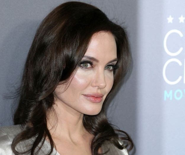 Fotografije bolesno mršave Angeline Jolie potaknule glasine da umire