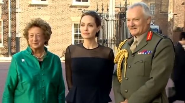 VIDEO Angelina Jolie iznenadila izgledom: Dobila je nekoliko kilograma, više nije kost i koža