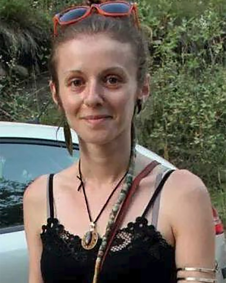 TRI GODINE OD NESTANKA FRANCUSKINJE U SLUNJU "Imali smo dojave da je viđena, molimo te Anne, vrati nam se"