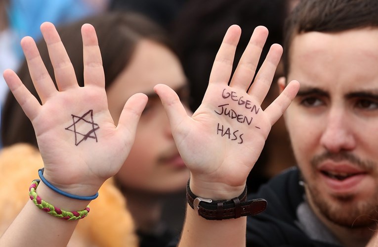 Prosvjedi diljem Njemačke zbog rastućeg antisemitizma i čestih napada na Židove