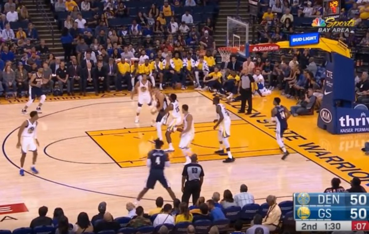 GENIJALNI JOKIĆ Srpski centar zablistao potezom večeri u prvoj utakmici NBA predsezone