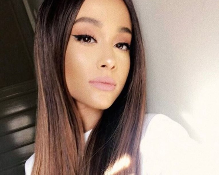 Ariana Grande slomljena nakon eksplozije: "Ljudi koji su se došli zabaviti sad leže mrtvi"