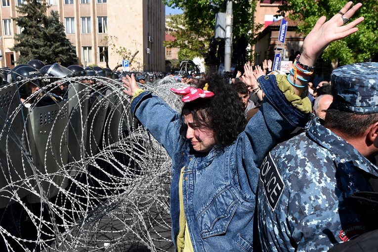 Oporba u Armeniji nakon ostavke premijera: "Naša baršunasta revolucija je tek prvi korak"