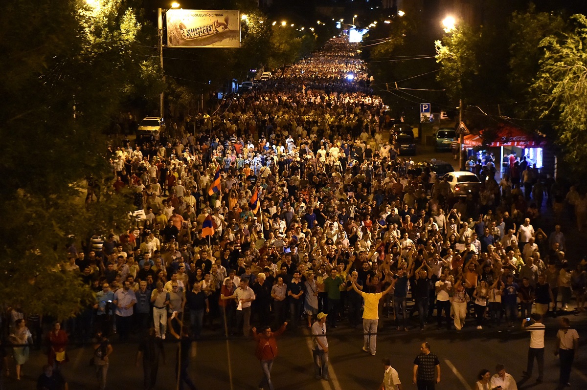 Važni izbori u Armeniji, zemlji koja nikad nije mirno prenijela vlast na oporbu