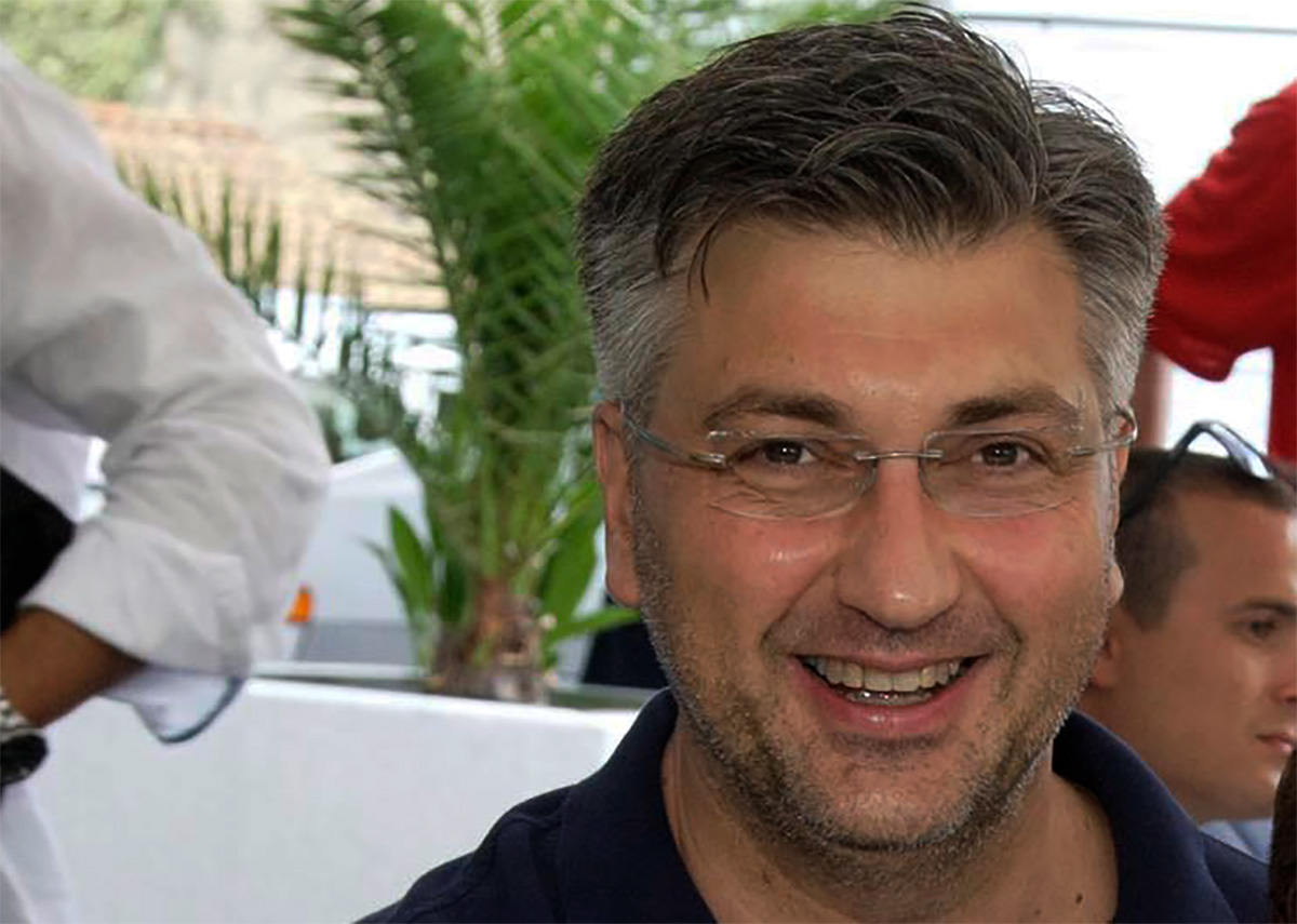 PREMIJER PODRŽAO OBITELJAŠICU Plenković osudio zviždače, a podržao krivce