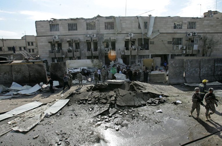 U eksploziji autobombe u Bagdadu poginulo 11 ljudi