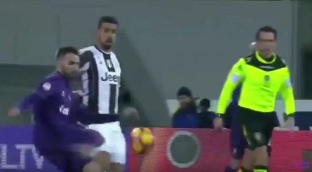 Ukrao povijesni gol Badelju: Mladi as Fiorentine tvrdi da je zabio, ali evo dokaza da zgoditak nije njegov