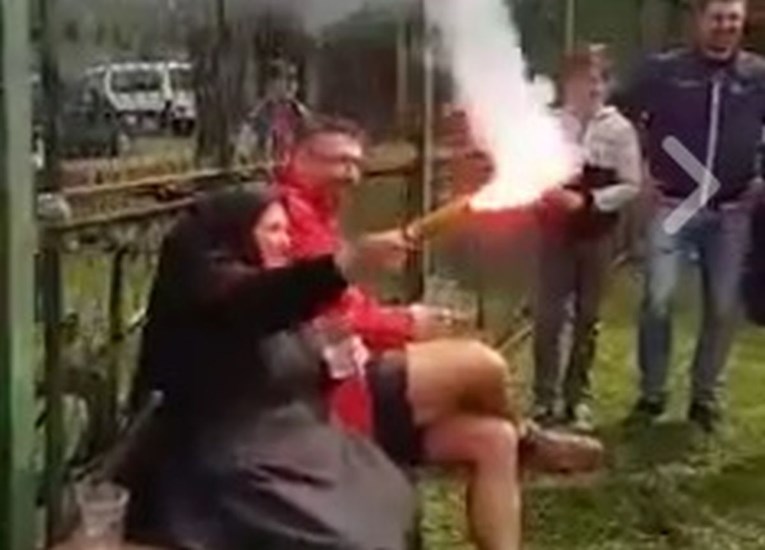 VIDEO "Baka huliganka" iz Slavonije zapalila bengalku i postala najveća frajerica na Fejsu