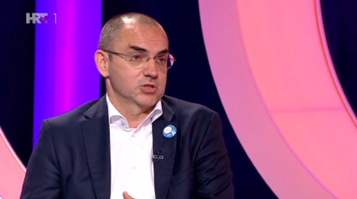 Nenad Bakić: Želimo razviti društvo u kojem će djeca, kada razviju vještine, sama odlučiti ostati ovdje