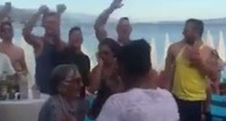 VIDEO Ludilo u Splitu: Bakica zaplesala s Ultrašima i zapalila atmosferu
