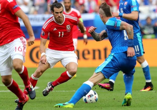 Bale ozlijedio navijača Walesa