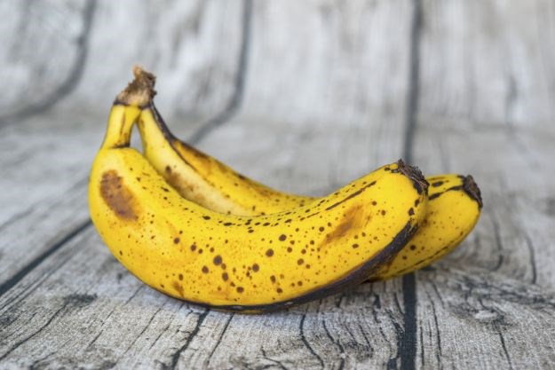 Devet stvari koje će vam se dogoditi ako budete jeli točkaste banane