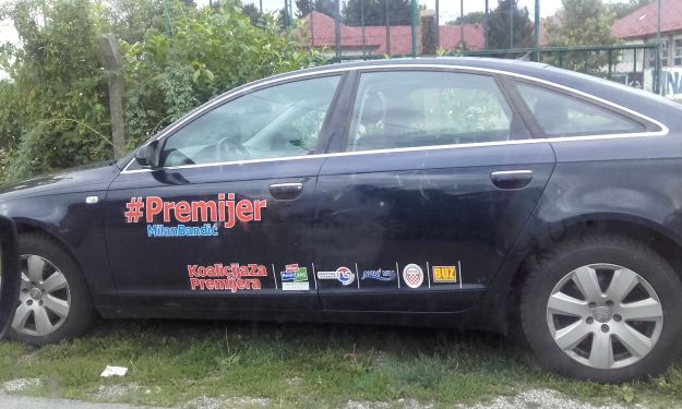 Vodili bi zemlju, a ne poštuju zakone: Pogledajte kako je parkiran automobil Bandićeve kampanje