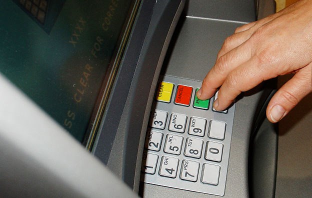 Oprez, otkriven još jedan skimming uređaj, snimao kartice na bankomatu kod Novalje