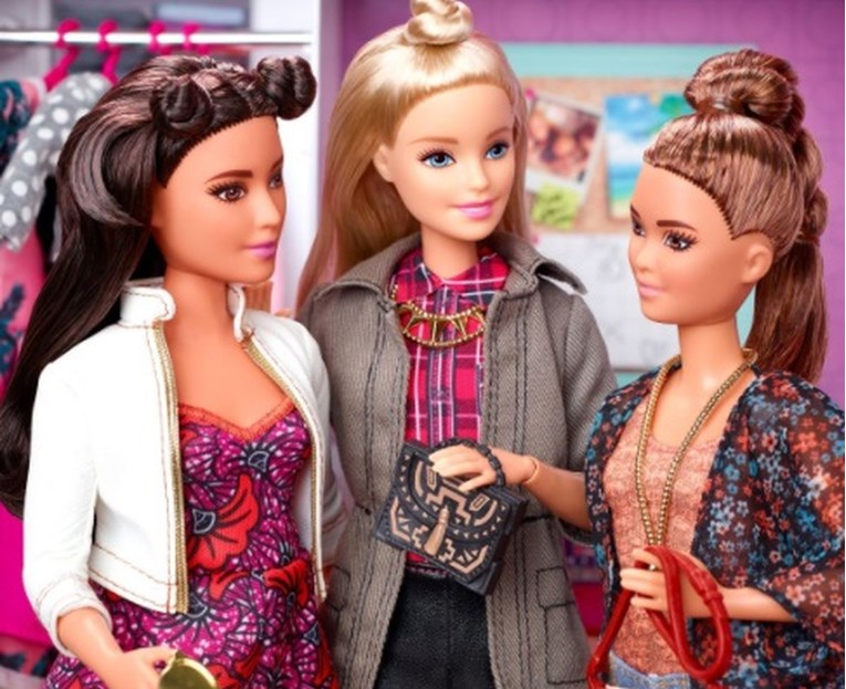 Ljudi su upravo skužili da Barbie ima prezime i ne mogu vjerovati