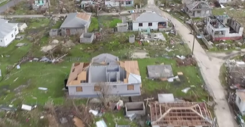 VIDEO Otok Barbuda nenastanjen je po prvi put nakon 300 godina, sve zbog uragana Irme