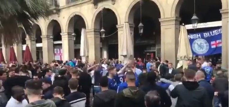 LUDNICA NA ULICAMA BARCELONE Chelseajevi navijači okupirali grad