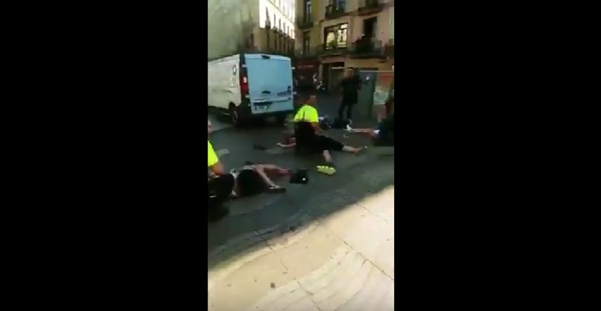 UZNEMIRUJUĆE SNIMKE Svjedoci opisali napad u Barceloni: "Policija nam je rekla da ne gledamo"