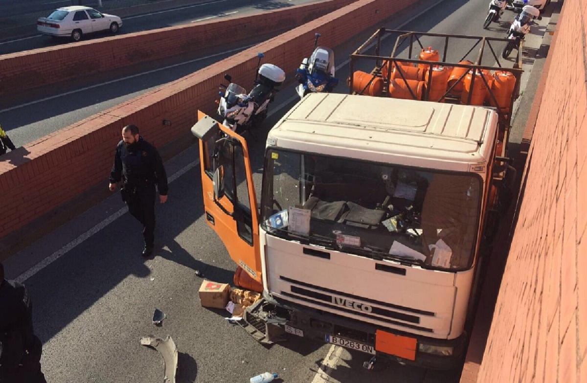 VIDEO Otkrivaju se novi detalji današnje jurnjave po Barceloni, vozač je psihički bolesnik