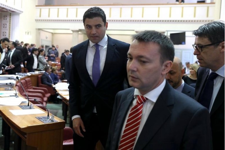 POLITIČKA ANALIZA SDP je devastirana stranka, sve je počelo još od Milanovića