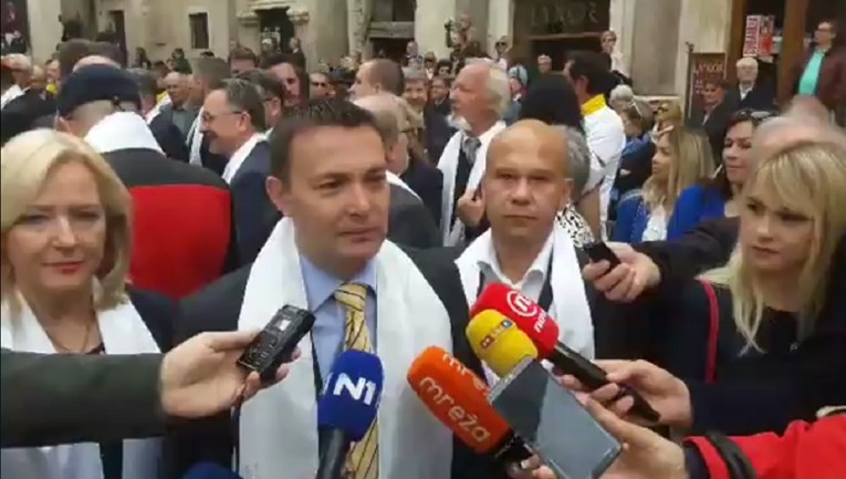 VIDEO Bauk novinarima: Želite me posvađati s Bernardićem?
