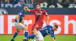 Remi Schalkea i Bayera u Gelsenkirchenu