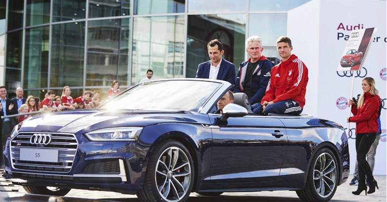 FOTO, VIDEO Nogometaši Bayerna preuzeli svoje nove Audije