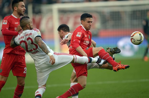 Bayern slomio Hannover, čeka se Guardiolina odluka