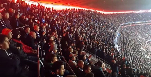 Pogledajte atmosferu kojom su Boysi rasplakali Mamića i osvojili Munchen