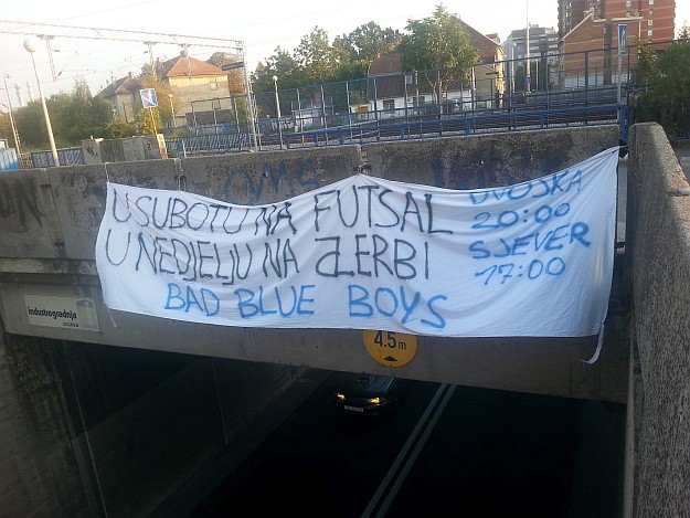 FOTO Boysi transparentom najavili dolazak na derbi