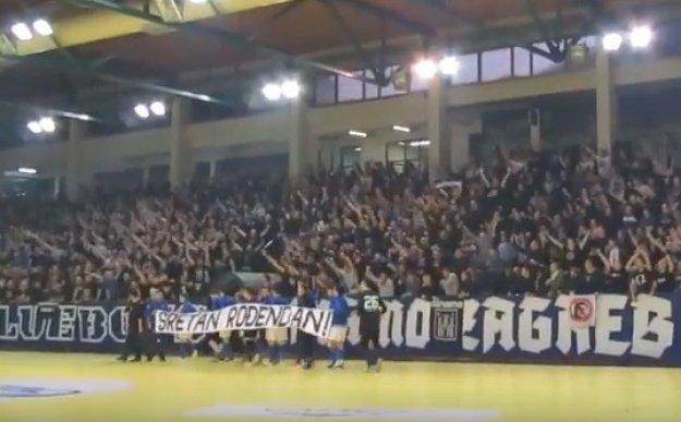 Kutija šibica ovo ne pamti: Bad Blue Boysi napravili ludnicu za 30. rođendan