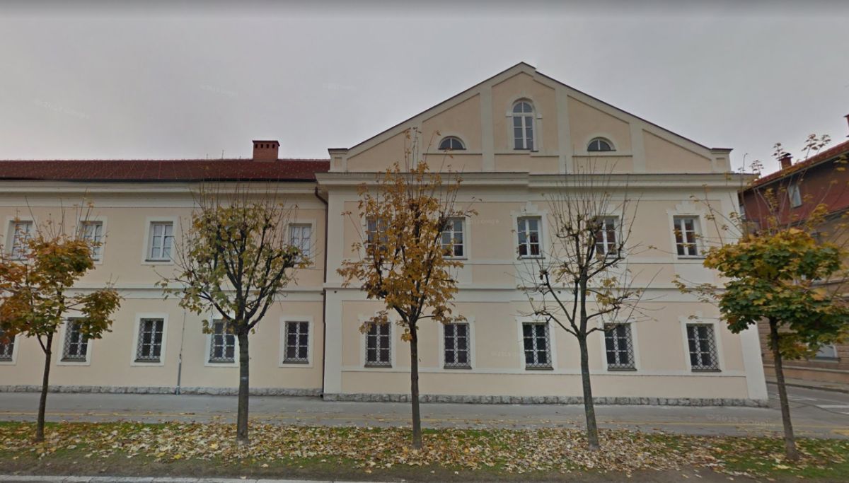U požaru na krovu karlovačke vojarne "Petar Stipetić" gorio izolacijski materijal