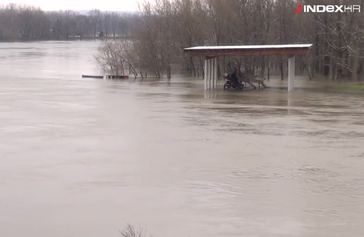 VIDEO Pogledajte dramatične prizore koje smo snimili u Jasenovcu
