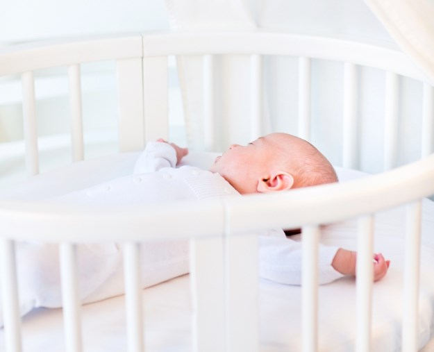 Oprez! Zvučne spravice za uspavljivanje mogu naškoditi bebinu sluhu
