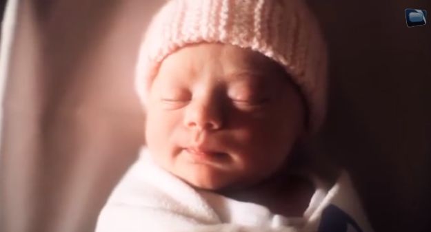 Tata snimio dirljivu snimku: Prvi dan života jedne djevojčice