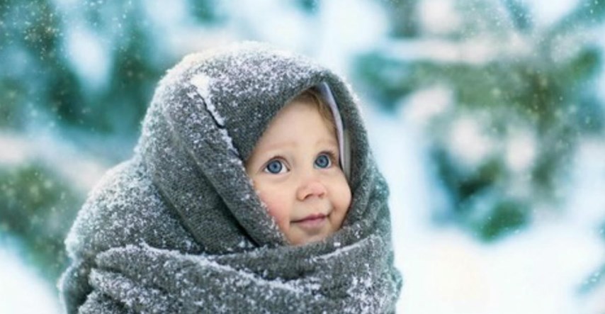 Kako odjenuti bebu zimi?