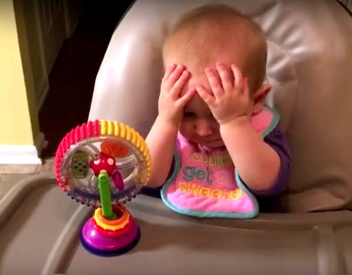 VIDEO Beba se "oduševila" brokulom