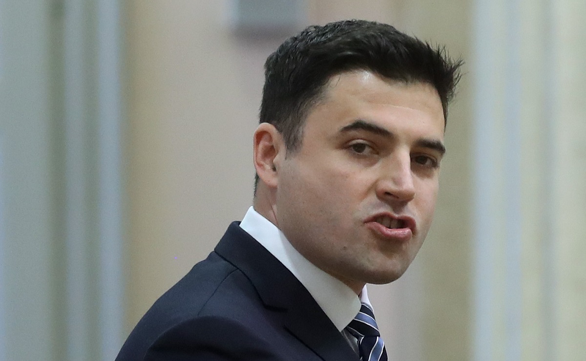 Bernardić: Ako smo u ratu, neka se proglasi izvanredno stanje
