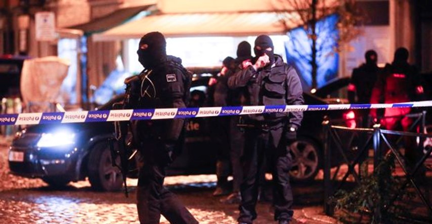 Muškarac uhićen u Bruxellesu zbog bombaške prijetnje nosio je lažni pojas s eksplozivom
