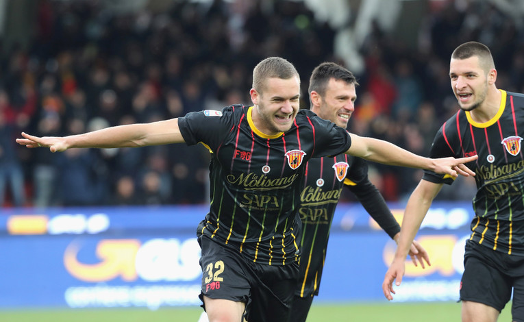 SENZACIJA GODINE Najgora momčad Serie A uzela prvi bod sezone, golman zabio Milanu za 2:2