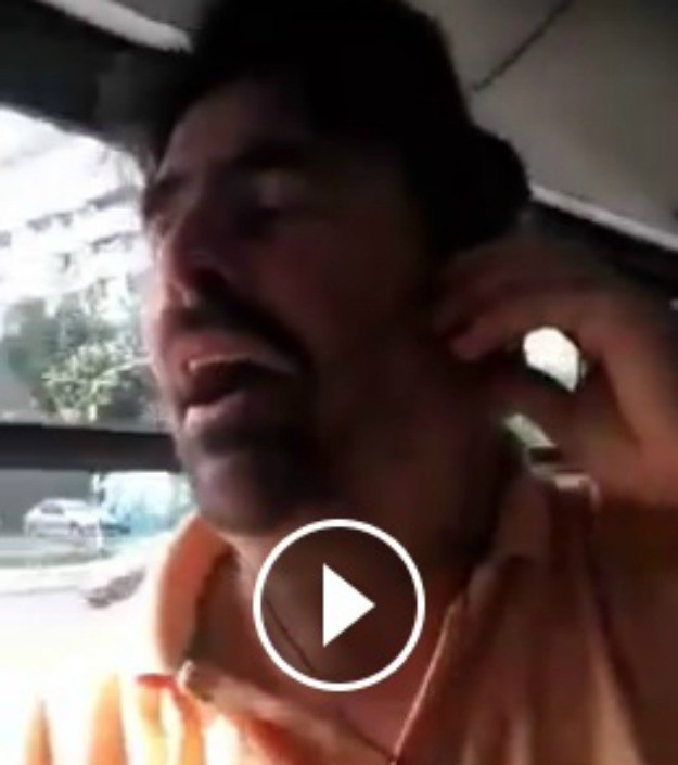 Hit iz jednog beogradskog autobusa: Zapjevao na sav glas, reakcija ostalih putnika oduševila