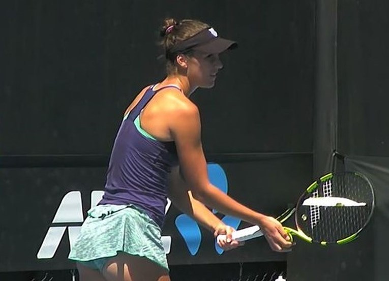 Zadigla joj se suknjica: Zadranka na Australian Openu dokazala da je jedna od najseksi tenisačica