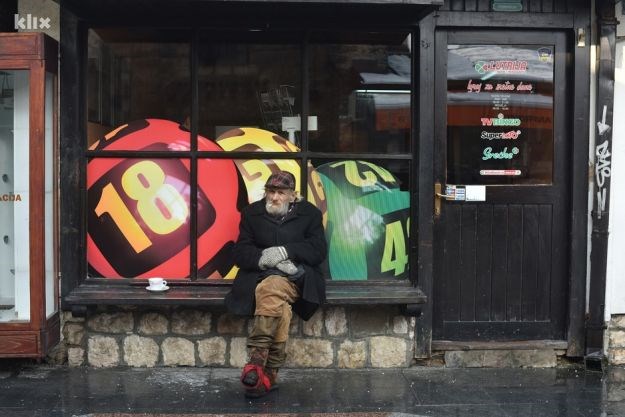 Sarajlija beskućniku s Baščaršije dao garsonijeru i krov nad glavom