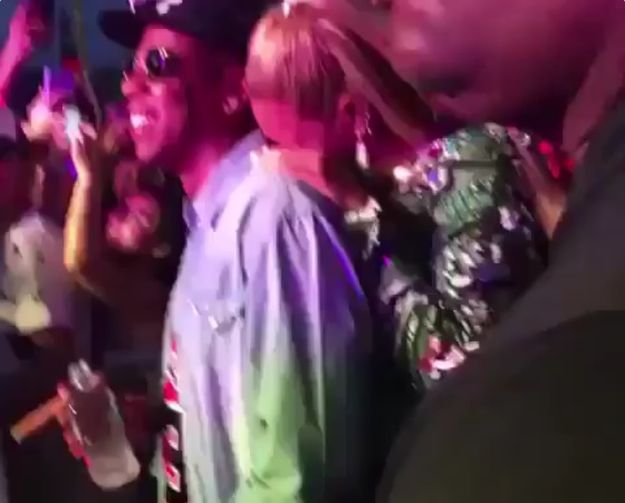 VIDEO (Ne)ugodno iznenađenje: Beyonce se od srama skrivala iz supruga