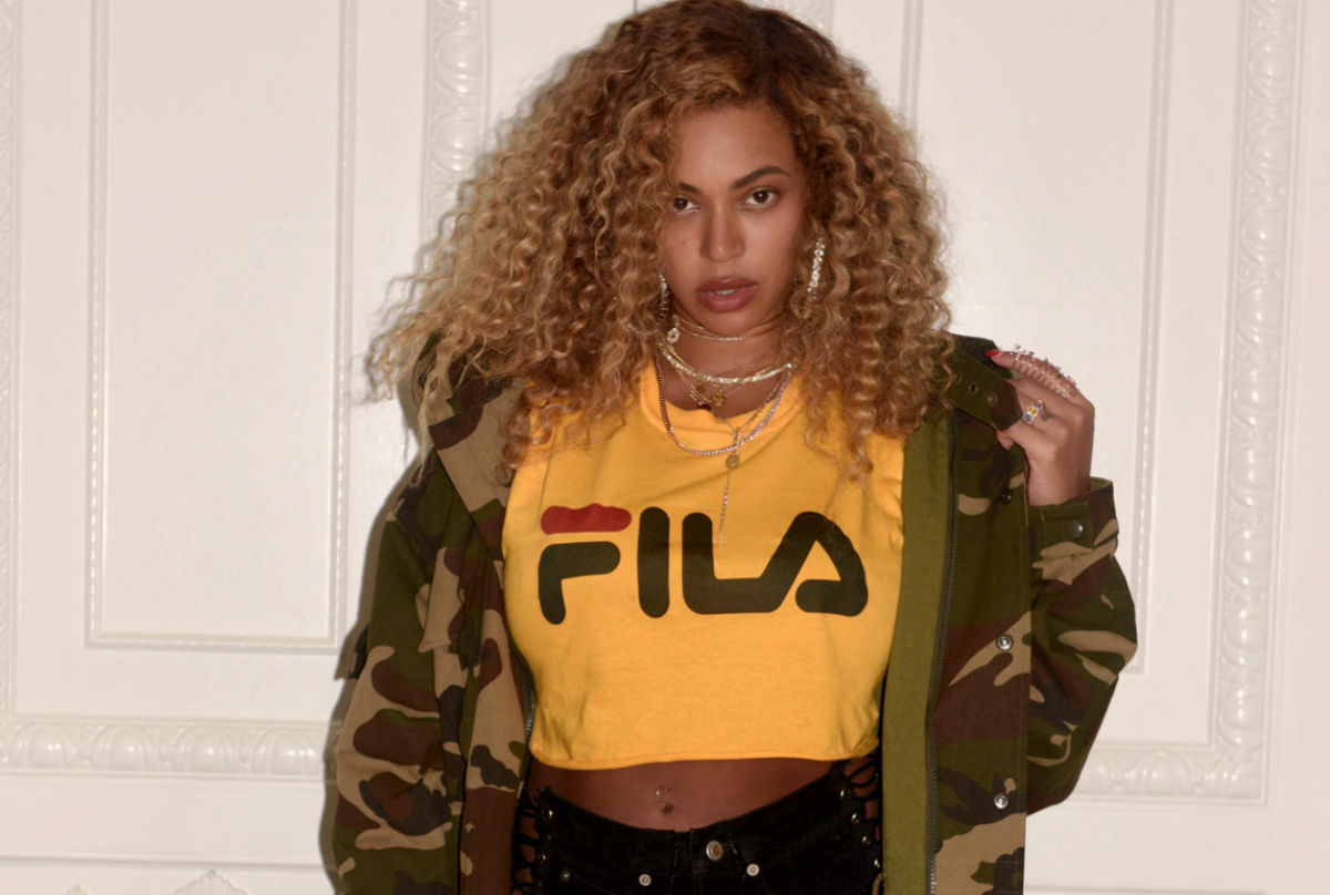 Beyonce i Kendall Jenner u modu vraćaju torbicu koju niste vidjeli od srednje škole